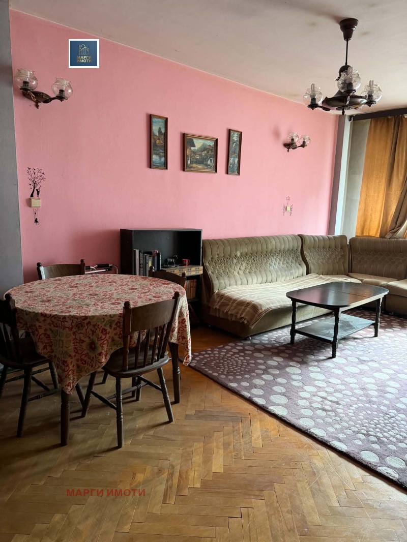 Продава 3-СТАЕН, град София, Банишора • 285000 € • 83072168 1 — Holmes.bg Продава 3-СТАЕН, град София, Банишора • 285000 € • 83072168 1