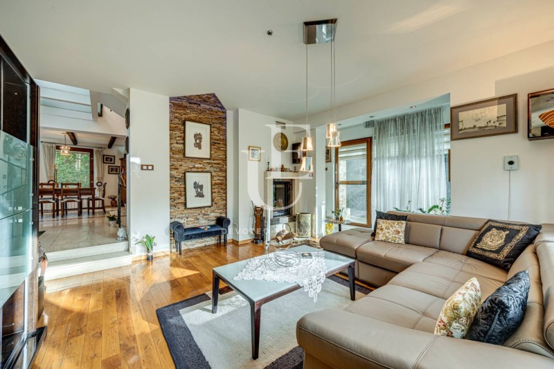 Продава КЪЩА, град София, м-т Камбаните • 1050000 € / 2053621.50 лв. • 17533087 1 — Holmes.bg Продава КЪЩА, град София, м-т Камбаните • 1050000 € / 2053621.50 лв. • 17533087 1