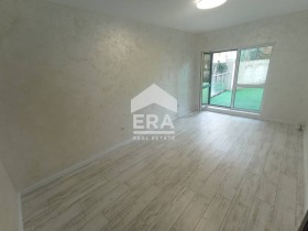 Обява Продава 3-СТАЕН,град Варна, Център