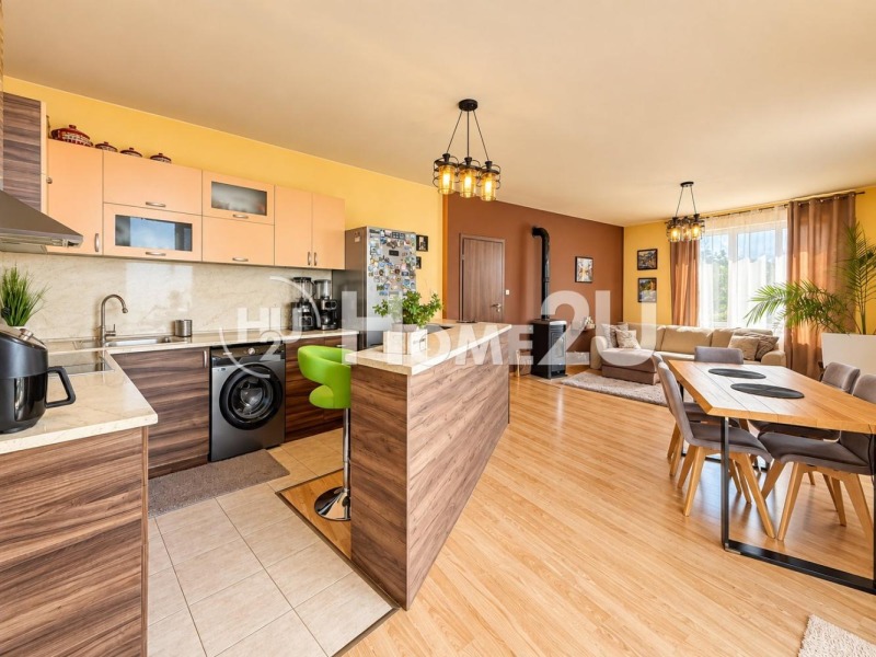 Продава КЪЩА, град Варна, Възраждане 4 • 311000 € • 19798299 1 — Holmes.bg Продава КЪЩА, град Варна, Възраждане 4 • 311000 € • 19798299 1