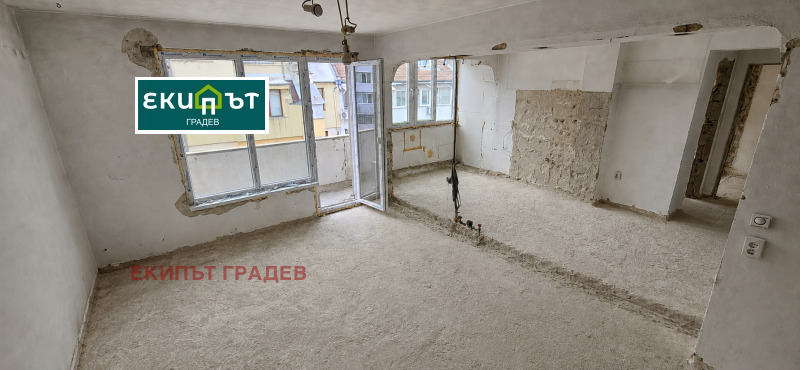 Продава 4-СТАЕН, град Варна, Център • 230000 € • 33324522 1 — Holmes.bg Продава 4-СТАЕН, град Варна, Център • 230000 € • 33324522 1