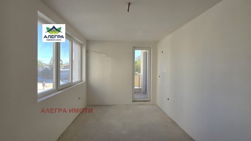 Продава 3-СТАЕН, град Пазарджик, Устрем • 111300 € • 53597630 1 — Holmes.bg Продава 3-СТАЕН, град Пазарджик, Устрем • 111300 € • 53597630 1