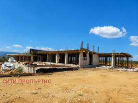 Продава 2-стаен, град Благоевград