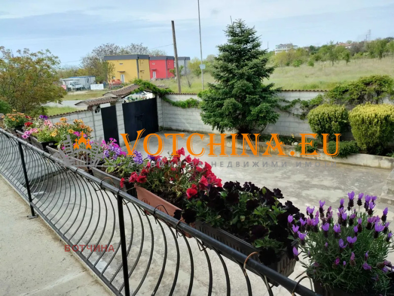 Продава КЪЩА, град Варна, Галата • 295000 € / 576969.85 лв. • 63631230 1 — Holmes.bg Продава КЪЩА, град Варна, Галата • 295000 € / 576969.85 лв. • 63631230 1