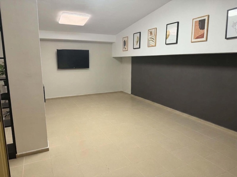 Продава ОФИС, град Варна, Център • 77000 € / 150598.91 лв. • 40452386 1 — Holmes.bg Продава ОФИС, град Варна, Център • 77000 € / 150598.91 лв. • 40452386 1