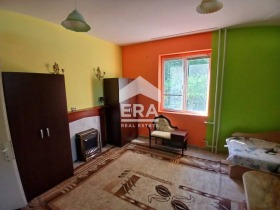 Продажба на двустайни апартаменти в област Плевен - изображение 6 