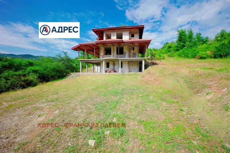 Продава КЪЩА, област Ловеч, с. Калейца • 84900 € • 96620760 1 — Holmes.bg Продава КЪЩА, област Ловеч, с. Калейца • 84900 € • 96620760 1