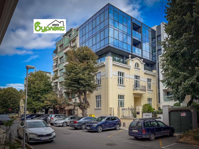 Продава ГАРАЖ, ПАРКОМЯСТО, град Варна, Център • 76000 € / 148643.08 лв. • 64198166 1 — Holmes.bg Продава ГАРАЖ, ПАРКОМЯСТО, град Варна, Център • 76000 € / 148643.08 лв. • 64198166 1