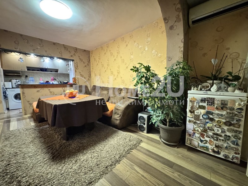 Продава 3-СТАЕН, град Варна, Цветен квартал • 135000 € / 264037.05 лв. • 84233411 1 — Holmes.bg Продава 3-СТАЕН, град Варна, Цветен квартал • 135000 € / 264037.05 лв. • 84233411 1