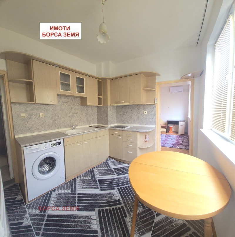 Продава 4-СТАЕН, град Търговище, Център • 125000 € • 31658431 1 — Holmes.bg Продава 4-СТАЕН, град Търговище, Център • 125000 € • 31658431 1