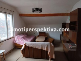 Продажба на имоти в с. Белащица, област Пловдив - изображение 13 