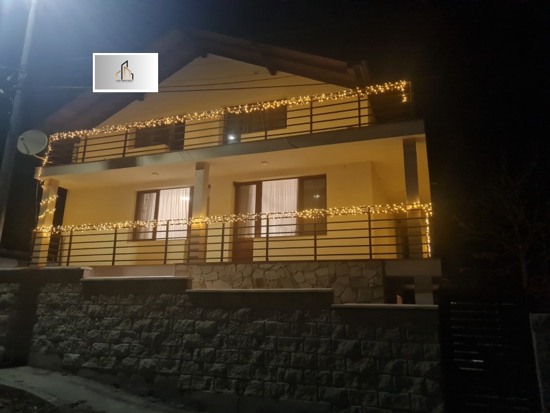 Продава КЪЩА, област Благоевград, с. Горна Брезница • 220000 € • 78059529 1 — Holmes.bg Продава КЪЩА, област Благоевград, с. Горна Брезница • 220000 € • 78059529 1