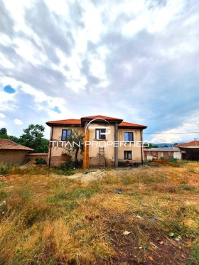 Продава Къща, с. Старосел