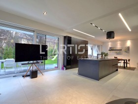 КЪЩА, 300 m2 - Holmes.bg КЪЩА, 300 m2