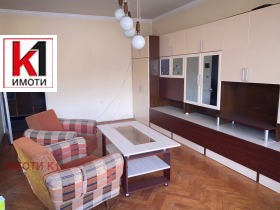 Продажба на четеристайни апартаменти в област Пазарджик - изображение 1 