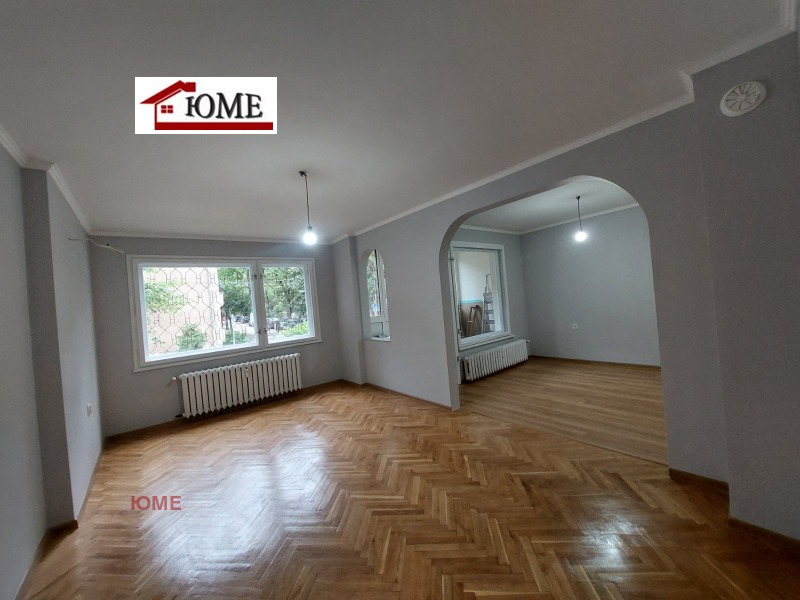 Продава 3-СТАЕН, град София, Изток • 550000 € / 1075706.50 лв. • 64458527 1 — Holmes.bg Продава 3-СТАЕН, град София, Изток • 550000 € / 1075706.50 лв. • 64458527 1