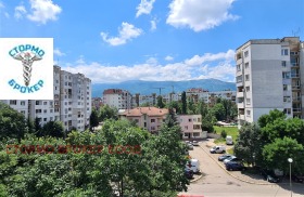 Продажба на тристайни апартаменти в град София - изображение 2 