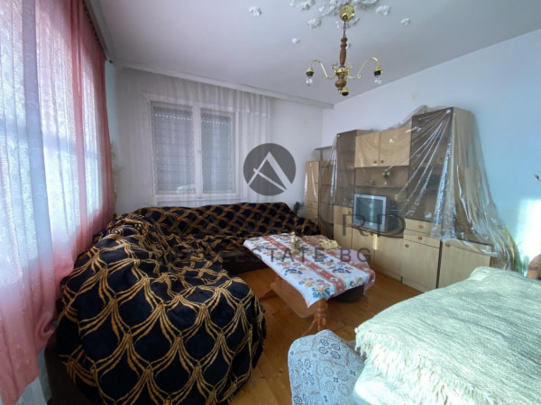 Продава  Етаж от къща град Пловдив , Прослав , 120 кв.м | 56438778 - изображение [2]