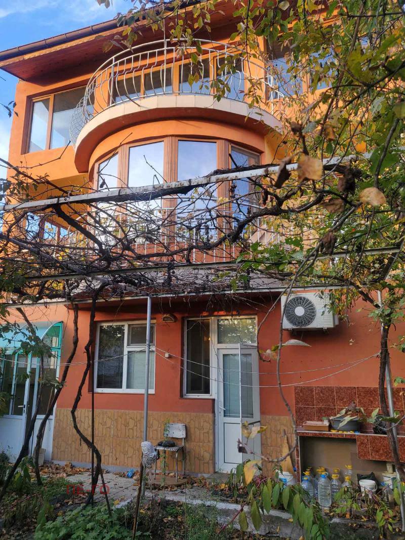 Продава  Къща, град Пазарджик, Център •  180 000 EUR • ID 14389175 — holmes.bg - [1] 
