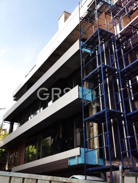 Обява Продава МНОГОСТАЕН,град София, Изгрев