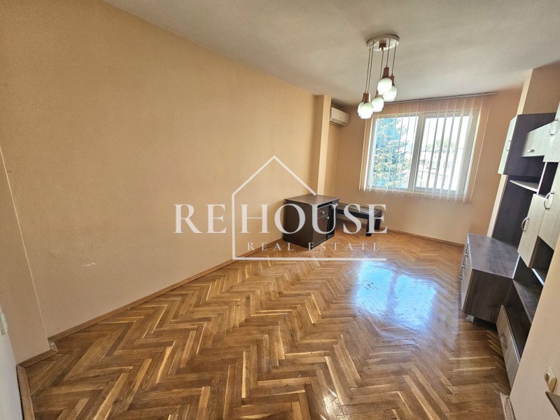 Продава 4-СТАЕН, град Варна, Център • 279000 € / 545676.57 лв. • 56908689 1 — Holmes.bg Продава 4-СТАЕН, град Варна, Център • 279000 € / 545676.57 лв. • 56908689 1