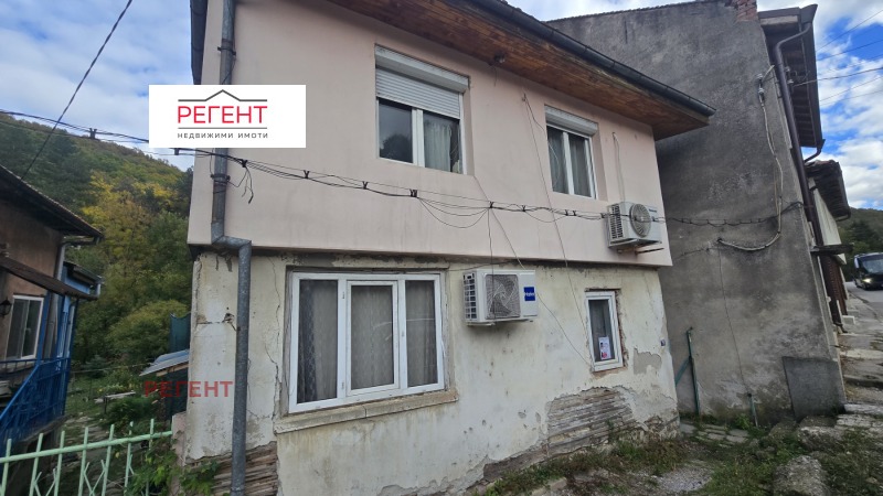 Продава КЪЩА, град Габрово, Етъра • 26700 € • 19661856 1 — Holmes.bg Продава КЪЩА, град Габрово, Етъра • 26700 € • 19661856 1