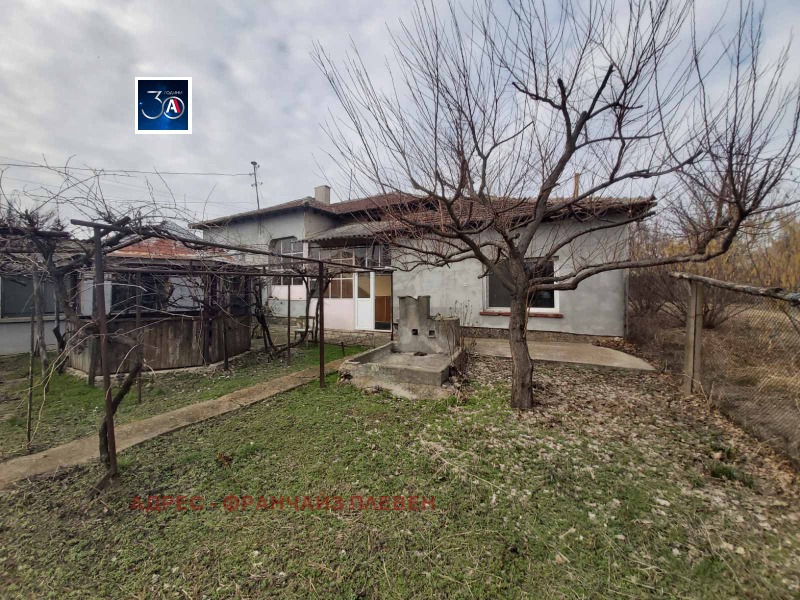 Продава  Къща, област Плевен, с. Обнова • 50 000 EUR • ID 35889949 — holmes.bg - [1] 