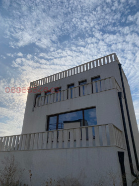 Обява Продава КЪЩА,с. Каменар, област Бургас