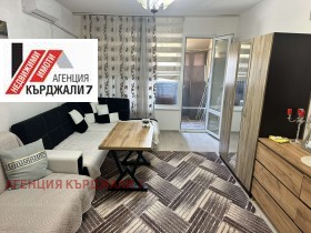 Продава 2-стаен, град Кърджали
