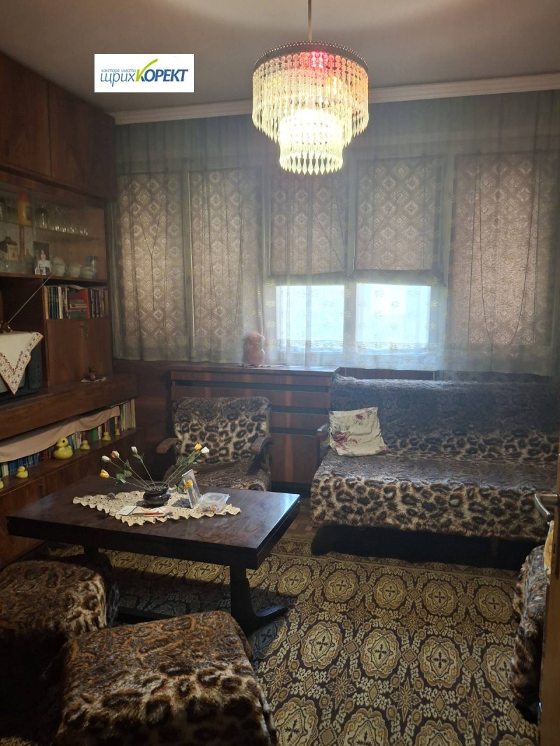 Продава 3-СТАЕН, град Велико Търново, Център • 124700 € • 78104039 1 — Holmes.bg Продава 3-СТАЕН, град Велико Търново, Център • 124700 € • 78104039 1