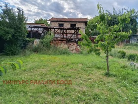 Продава Къща, град София