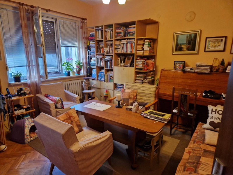 Продава 1-СТАЕН, град София, Център • 209000 € / 408768.47 лв. • 54277366 1 — Holmes.bg Продава 1-СТАЕН, град София, Център • 209000 € / 408768.47 лв. • 54277366 1