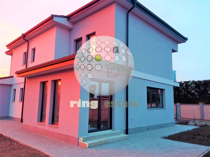 Продава  Къща, област Пловдив, с. Белащица •  298 000 EUR • ID 76354192 — holmes.bg - [1] 