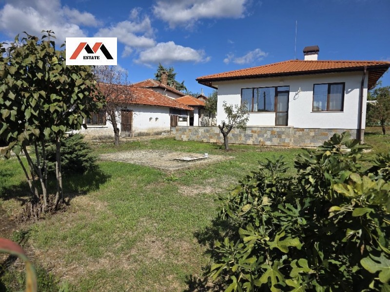 Продава КЪЩА, област Стара Загора, с. Лозен • 169900 € / 332295.52 лв. • 18037604 1 — Holmes.bg Продава КЪЩА, област Стара Загора, с. Лозен • 169900 € / 332295.52 лв. • 18037604 1