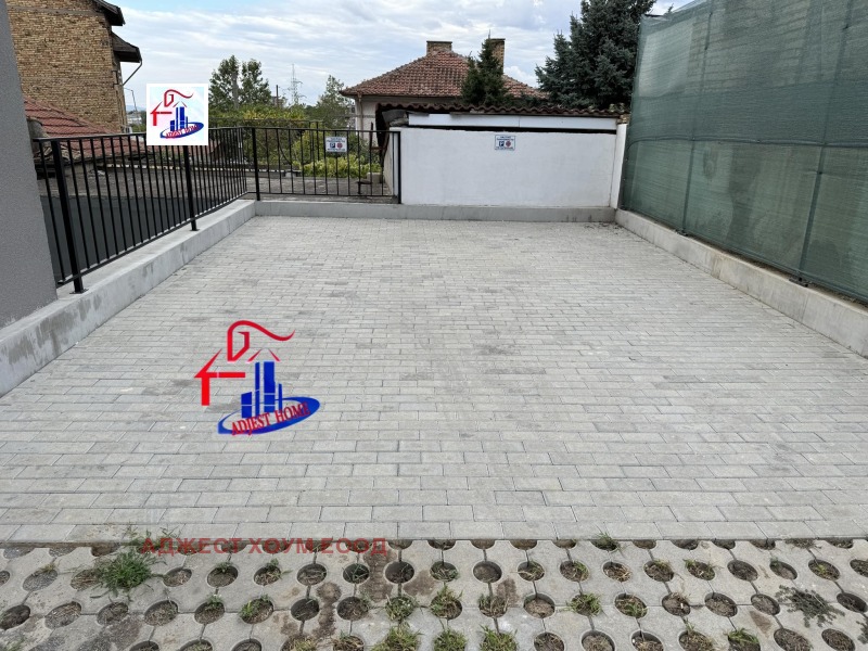 Продава ГАРАЖ, ПАРКОМЯСТО, град Шумен, Пазара • 12000 € • 31101481 1 — Holmes.bg Продава ГАРАЖ, ПАРКОМЯСТО, град Шумен, Пазара • 12000 € • 31101481 1
