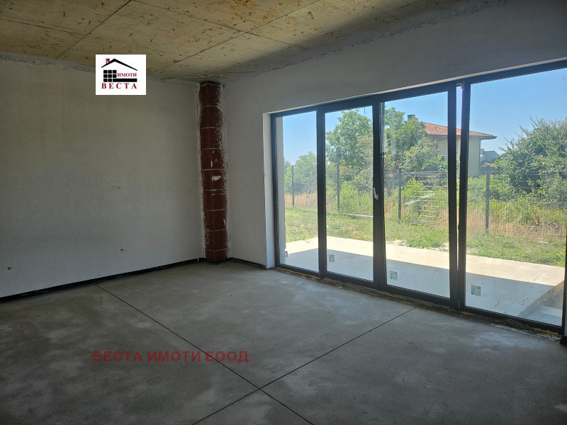 Продава КЪЩА, град Варна, м-т Боровец - юг • 305000 € / 596528.15 лв. • 91811449 1 — Holmes.bg Продава КЪЩА, град Варна, м-т Боровец - юг • 305000 € / 596528.15 лв. • 91811449 1
