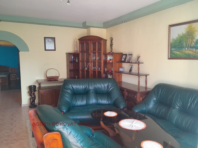 Продава ЕТАЖ ОТ КЪЩА, град Ловеч, Център • 220000 € • 81258908 1 — Holmes.bg Продава ЕТАЖ ОТ КЪЩА, град Ловеч, Център • 220000 € • 81258908 1