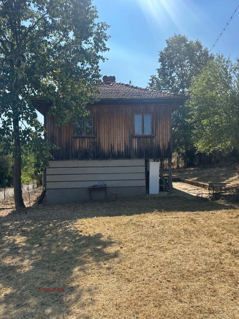 Продава КЪЩА, област Ловеч, с. Старо село • 70000 € • 46613340 1 — Holmes.bg Продава КЪЩА, област Ловеч, с. Старо село • 70000 € • 46613340 1