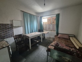 Обява Продава КЪЩА,град Пловдив, Коматево