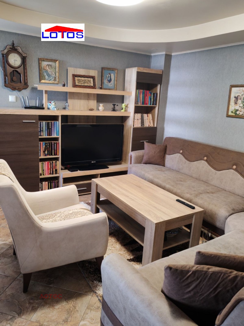 Продава КЪЩА, град Добрич, Център • 350000 лв. / 178952.16 € • 14934568 1 — Holmes.bg Продава КЪЩА, град Добрич, Център • 350000 лв. / 178952.16 € • 14934568 1