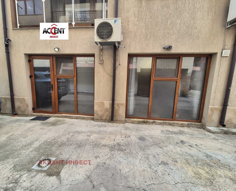 Продава ГАРАЖ, ПАРКОМЯСТО, град Варна, Левски 1 • 100000 € / 195583.00 лв. • 21844131 1 — Holmes.bg Продава ГАРАЖ, ПАРКОМЯСТО, град Варна, Левски 1 • 100000 € / 195583.00 лв. • 21844131 1