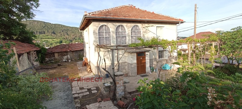 Продава КЪЩА, област Пловдив, гр. Калофер • 87000 € • 91820218 1 — Holmes.bg Продава КЪЩА, област Пловдив, гр. Калофер • 87000 € • 91820218 1