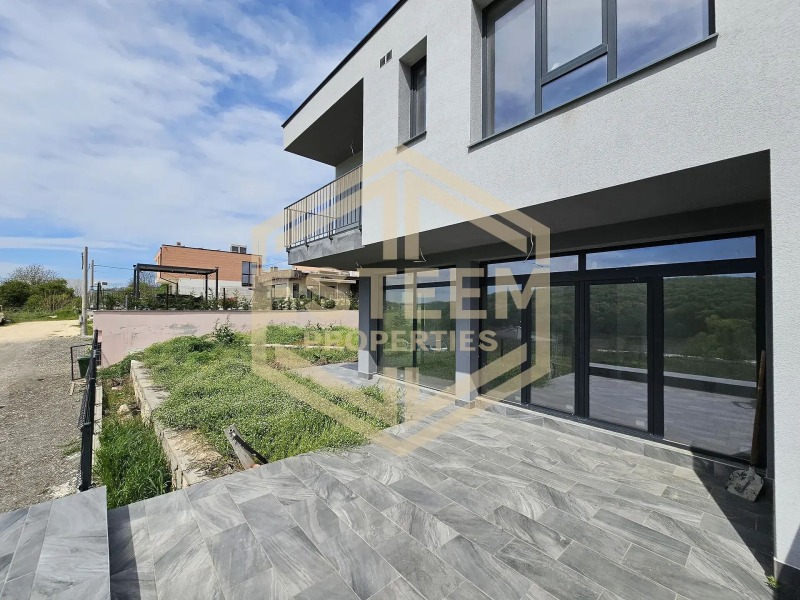 Продава КЪЩА, област Русе, с. Николово • 383000 € • 60538832 1 — Holmes.bg Продава КЪЩА, област Русе, с. Николово • 383000 € • 60538832 1