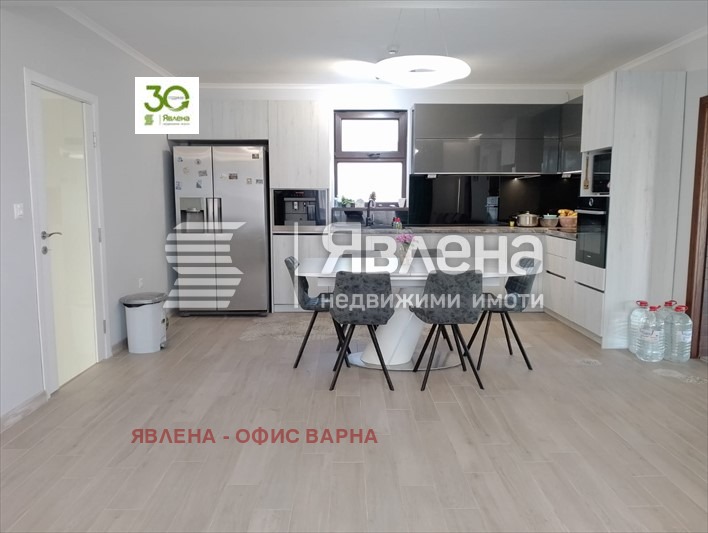 Продава КЪЩА, град Варна, м-т Ментешето • 450000 € / 880123.50 лв. • 10251364 1 — Holmes.bg Продава КЪЩА, град Варна, м-т Ментешето • 450000 € / 880123.50 лв. • 10251364 1