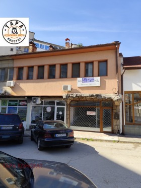 Продажба на магазини в област Велико Търново - изображение 12 