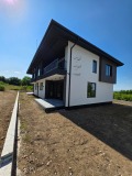 Продава КЪЩА, област Пловдив, с. Марково • 295000 € • 47024269 5 — Holmes.bg Продава КЪЩА, област Пловдив, с. Марково • 295000 € • 47024269 5