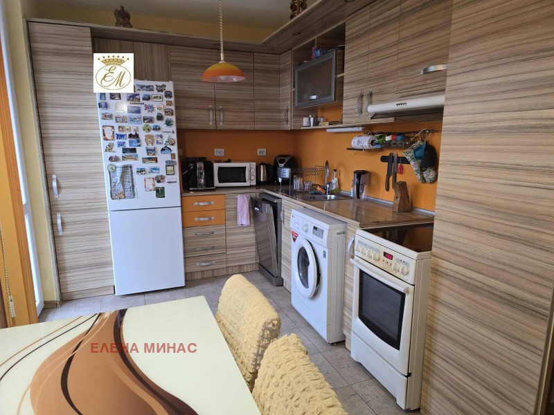 Продава 3-СТАЕН, град Шумен, Център • 148000 € / 289462.84 лв. • 36768734 1 — Holmes.bg Продава 3-СТАЕН, град Шумен, Център • 148000 € / 289462.84 лв. • 36768734 1