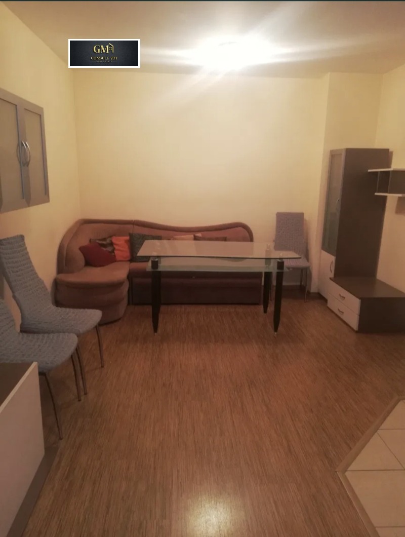 Под наем 3-СТАЕН, град Плевен, Дружба 2 • 350 € / 684.54 лв. • 88444197 1 — Holmes.bg Под наем 3-СТАЕН, град Плевен, Дружба 2 • 350 € / 684.54 лв. • 88444197 1