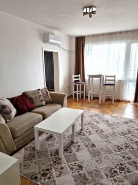 Тристайни апартаменти под наем в град Пловдив, Гагарин - изображение 2 