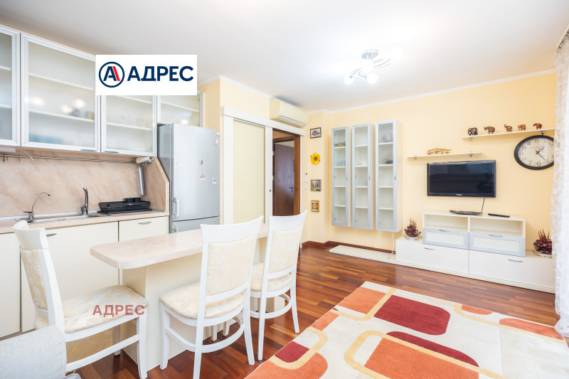 Под наем 3-СТАЕН, град Варна, Център • 600 € / 1173.50 лв. • 68327766 1 — Holmes.bg Под наем 3-СТАЕН, град Варна, Център • 600 € / 1173.50 лв. • 68327766 1